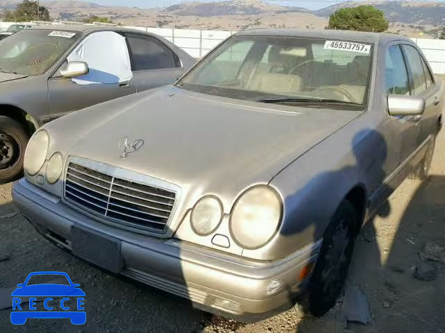 1998 MERCEDES-BENZ E 320 4MAT WDBJF82F0WX007113 image 1