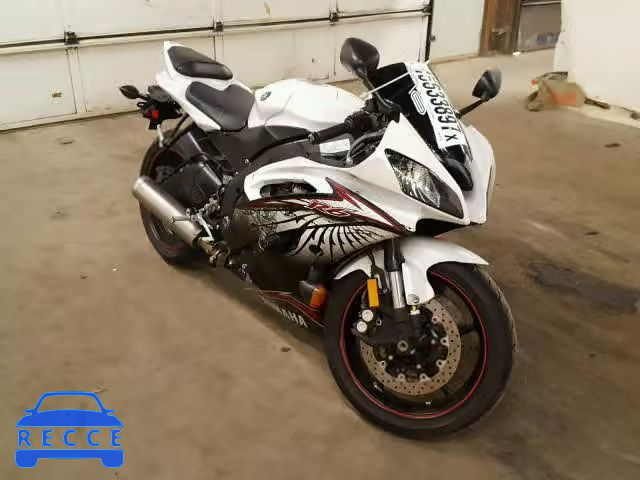 2012 YAMAHA YZFR6 JYARJ16E3CA027619 Bild 0