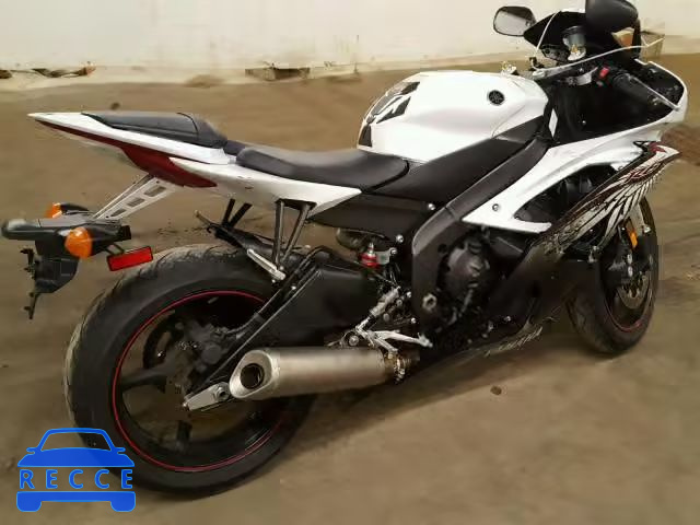 2012 YAMAHA YZFR6 JYARJ16E3CA027619 Bild 8