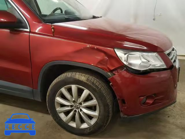 2011 VOLKSWAGEN TIGUAN S WVGBV7AX0BW000610 image 8