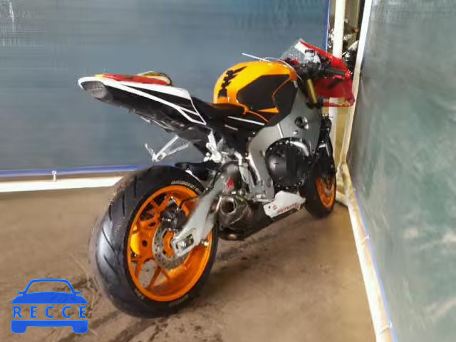 2015 HONDA CBR1000 RR JH2SC5949FK700171 зображення 3