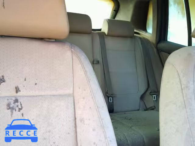 2011 VOLKSWAGEN TIGUAN S WVGAV7AX1BW526000 Bild 5