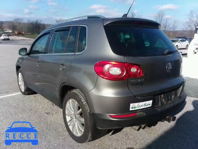 2010 VOLKSWAGEN TIGUAN SE WVGBV7AX3AW502039 image 2