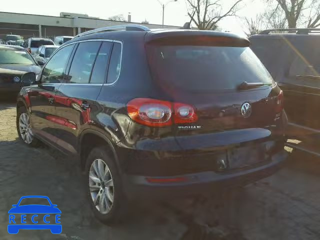 2010 VOLKSWAGEN TIGUAN SE WVGBV7AXXAW510090 Bild 2