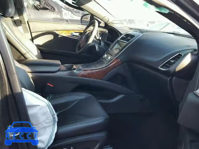 2017 LINCOLN MKX RESERV 2LMPJ8LR9HBL24613 image 4