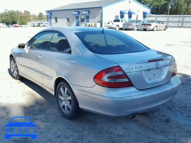 2004 MERCEDES-BENZ CLK 320C WDBTJ65J74F106378 image 2