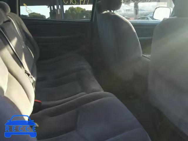 2004 GMC SIERRA C25 1GTHC23U74F189009 image 5