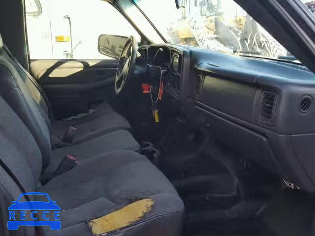 2004 GMC SIERRA C25 1GDHC29U14E390428 image 4