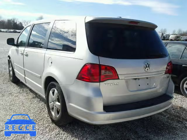 2010 VOLKSWAGEN ROUTAN SEL 2V4RW5DX1AR295374 image 2