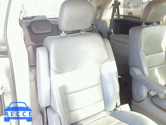 2010 VOLKSWAGEN ROUTAN SEL 2V4RW5DX1AR295374 image 5