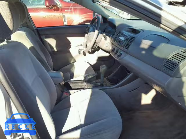 2003 TOYOTA CAMRY LE 4T1BE32K93U158372 image 4