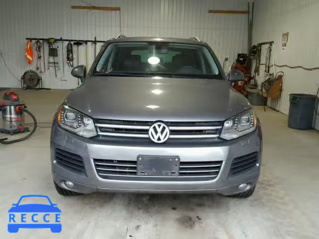 2011 VOLKSWAGEN TOUAREG V6 WVGFF9BP4BD000288 Bild 8