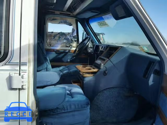 1993 CHEVROLET G20 1GBEG25K1PF311343 image 4