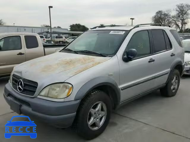 1998 MERCEDES-BENZ ML 320 4JGAB54E7WA020102 Bild 1