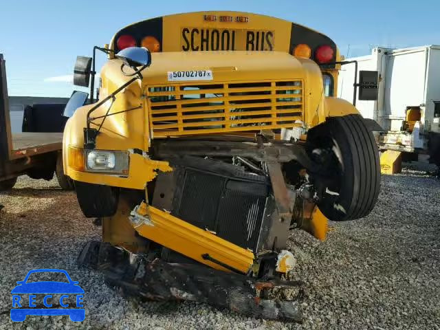1997 INTERNATIONAL 3000 3800 1HVBBAAN1VH517166 image 8