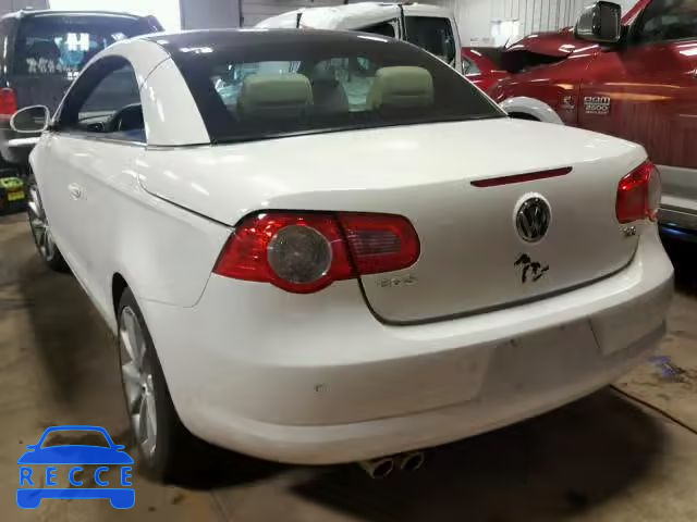 2007 VOLKSWAGEN EOS 3.2L S WVWDB71FX7V041918 Bild 2