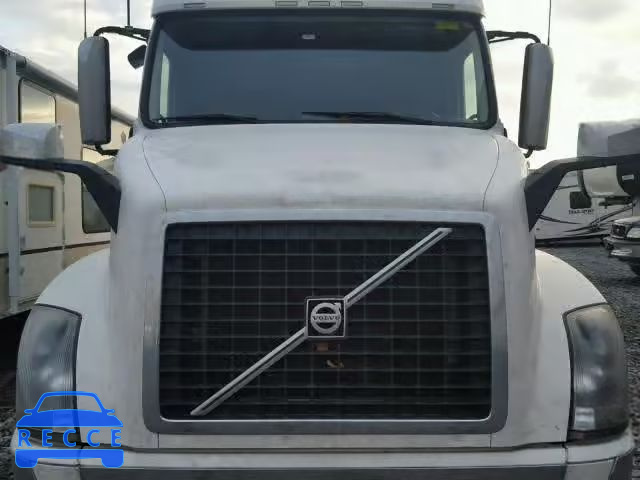 2016 VOLVO VN VNL 4V4NC9EH2GN933125 Bild 8