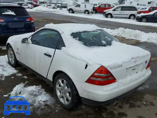 2000 MERCEDES-BENZ SLK 230 KO WDBKK47F9YF146960 image 2