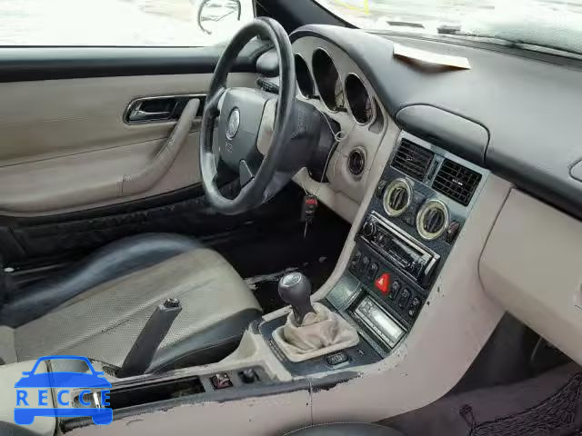 2000 MERCEDES-BENZ SLK 230 KO WDBKK47F9YF146960 image 8