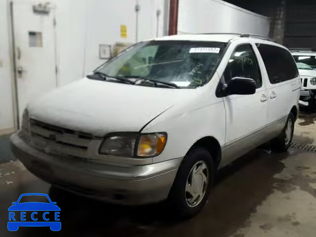 1998 TOYOTA SIENNA LE 4T3ZF13C6WU050049 image 1