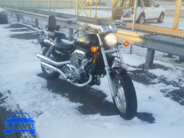 1997 HONDA VF750 C JH2RC4307VM300305 image 0