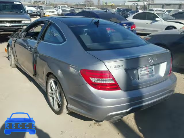 2014 MERCEDES-BENZ C 250 WDDGJ4HB5EG161747 image 2