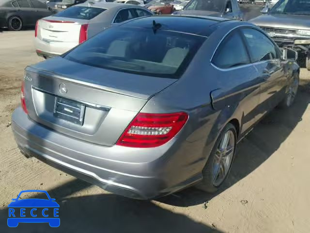 2014 MERCEDES-BENZ C 250 WDDGJ4HB5EG161747 зображення 3