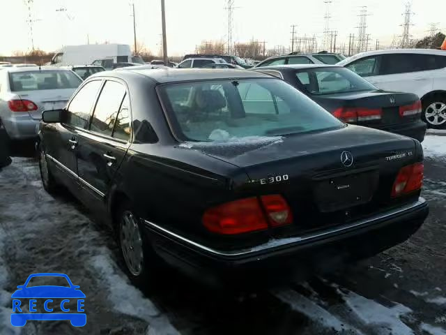 1999 MERCEDES-BENZ E 300TD WDBJF25H9XA930544 image 2