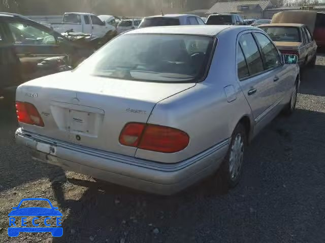 1998 MERCEDES-BENZ E 320 4MAT WDBJF82F1WX007704 image 3