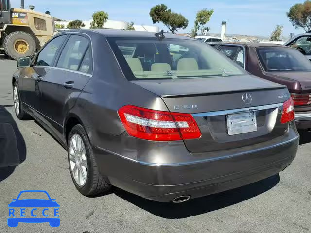 2013 MERCEDES-BENZ E 350 BLUE WDDHF2EBXDA677666 image 2