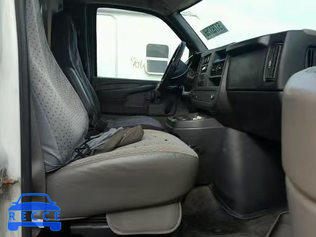 2009 GMC SAVANA CUT 1GDJG31K391104177 image 4