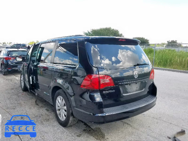 2014 VOLKSWAGEN ROUTAN SE 2C4RVABG2ER135003 зображення 2