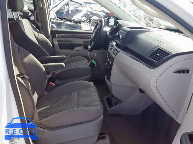 2014 VOLKSWAGEN ROUTAN S 2C4RVAAG1ER144681 image 4