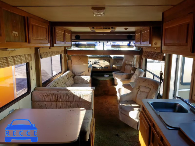 1984 GMC MOTOR HOME 1GDKP37W8E3504913 image 4