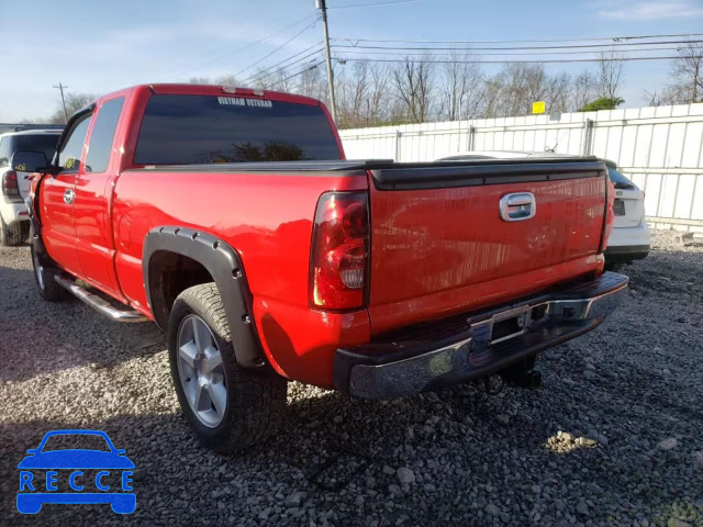 2006 CHEVROLET 1500 SILVE 1GCEK19V96E165562 image 2