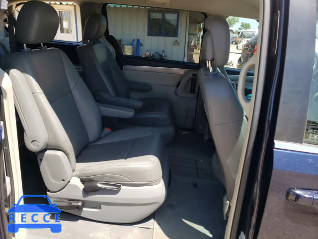 2014 VOLKSWAGEN ROUTAN SE 2C4RVABG7ER135451 зображення 5