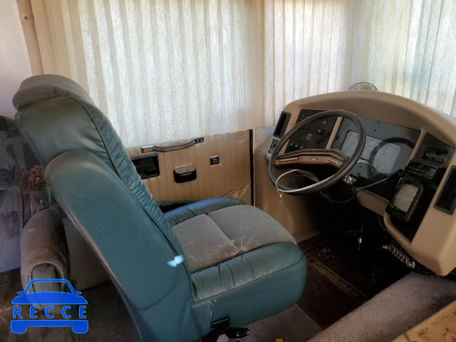 1993 FORD MOTORHOME 3FCMF53G7PJA02164 зображення 4