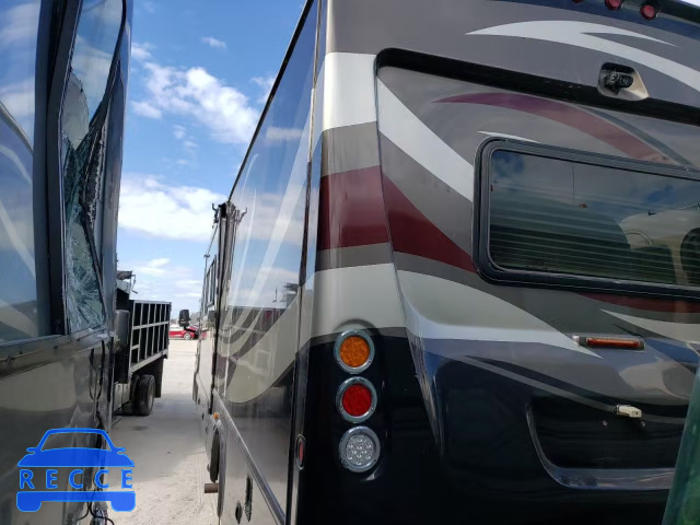 2011 FORD MOTORHOME 1F66F5DYXB0A08599 image 2