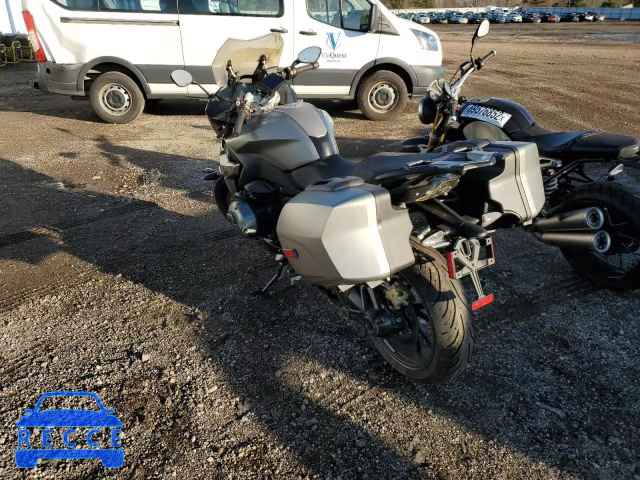 2016 BMW R1200 RS WB10A1509GZ378865 Bild 2