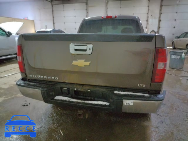 2008 CHEVROLET 1500 SILVE 1GCEK190X8Z207429 image 5