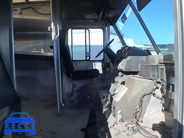 2003 FREIGHTLINER CHASSIS 4UZAAPBW53CL70256 Bild 4