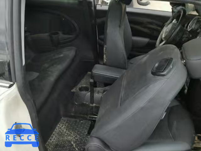 2010 MINI COOPER CLU WMWML3C5XATX52108 image 5