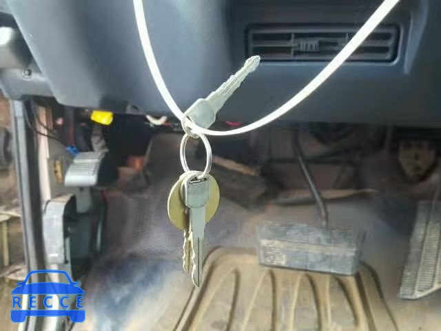 2000 CHEVROLET GMT-400 1GBGC34R4YF426609 image 9