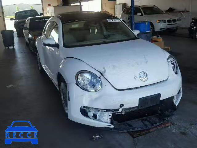 2015 VOLKSWAGEN BEETLE 3VWJ17AT8FM637305 Bild 0