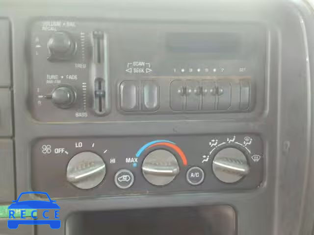 1998 GMC SIERRA 1GTHK33J7WF067137 image 8