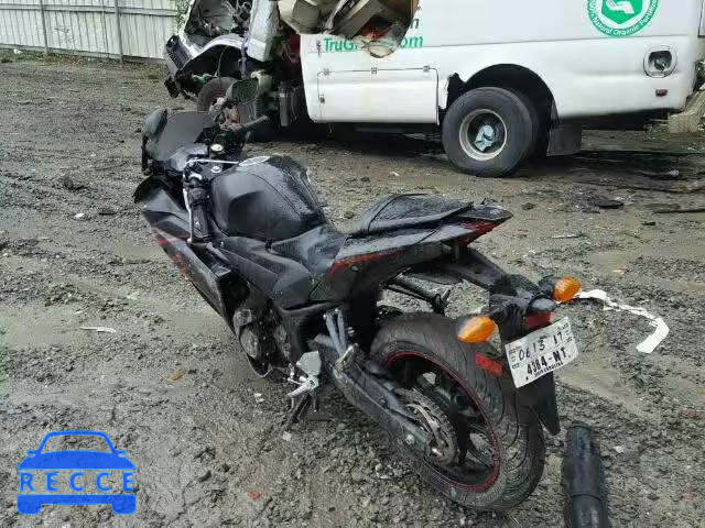 2017 YAMAHA YZFR3 MH3RH06YXHK015703 image 2