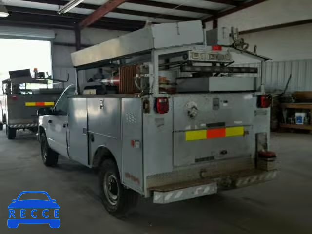 2000 CHEVROLET GMT-400 1GBGC34R1YF472835 image 2