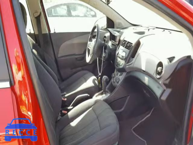 2013 CHEVROLET SONIC 1G1JC6SG6D4224941 зображення 4