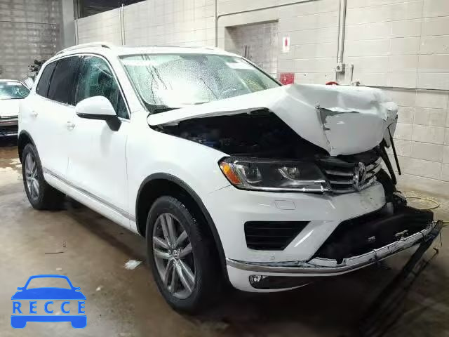 2015 VOLKSWAGEN TOUAREG V6 WVGEF9BP4FD007372 Bild 0