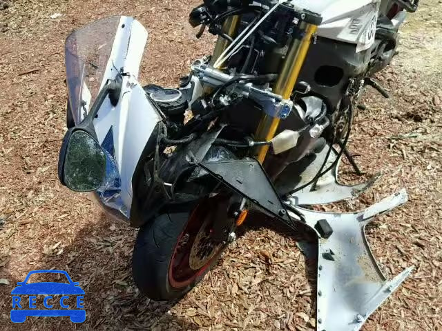 2017 SUZUKI GSX-R750 JS1GR7MA3H2101396 image 8